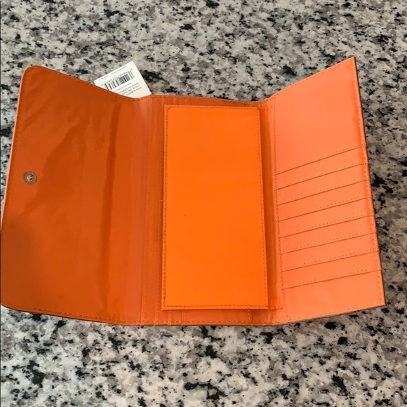 Tan Textured Wallet - Picture 3 of 5